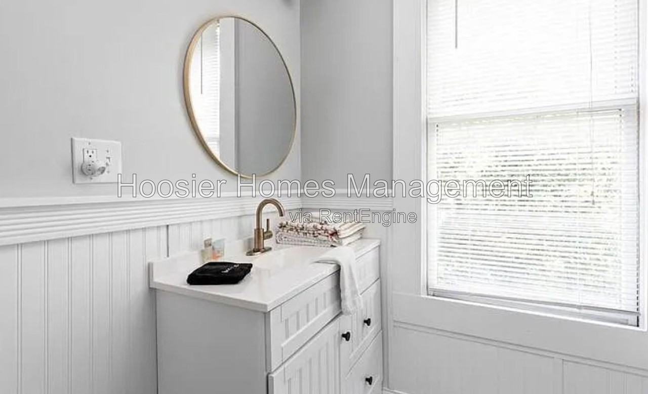 556 Fletcher Ave #B - Photo 7 of 10