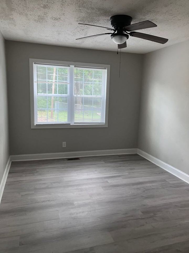 Vineville North - Photo 4 of 12