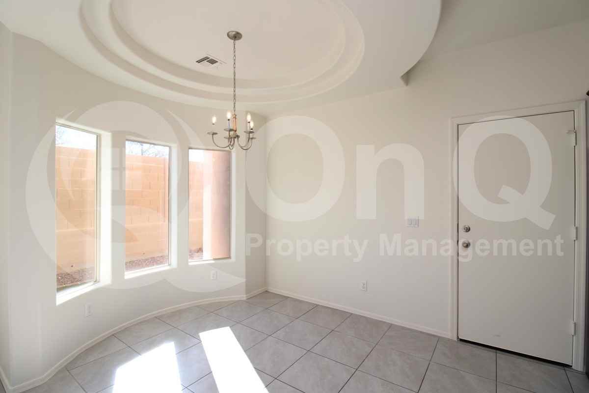 11443 W St John Rd - Photo 4 of 20