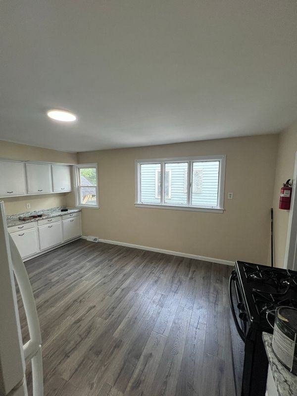 808 Waverly Pl ##1 - Photo 5 of 9