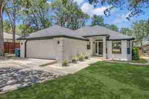 featured image of 1038 Madeline St