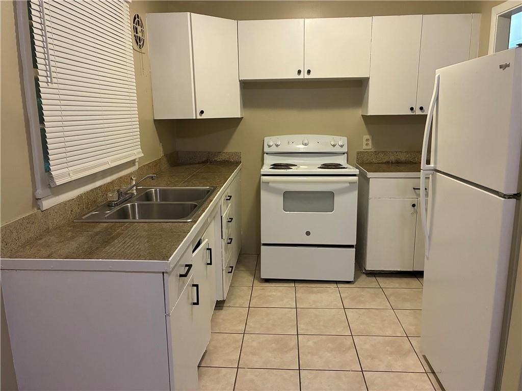3188 Ward Dr - Photo 3 of 18
