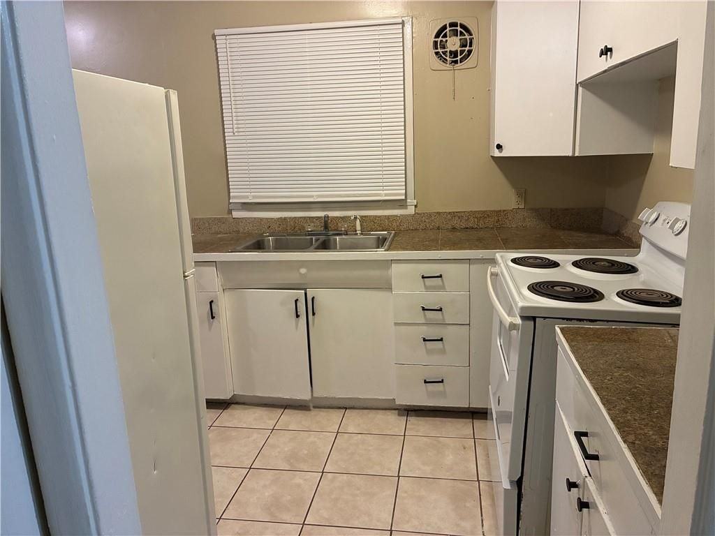 3188 Ward Dr - Photo 4 of 18