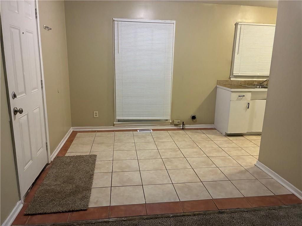 3188 Ward Dr - Photo 5 of 18