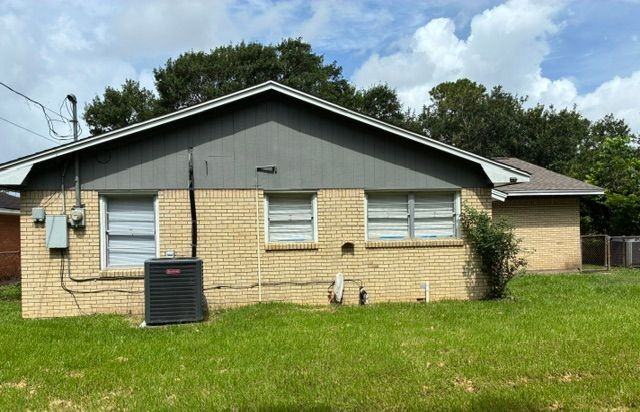 1805 Thelma Ln - Photo 5 of 23