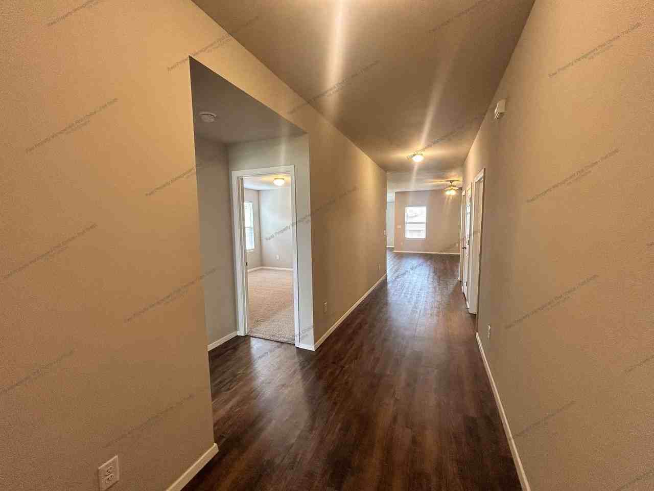 8015 Dogwood Dr - Photo 2 of 27