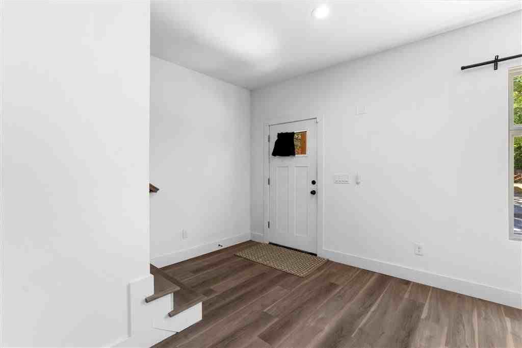598 Formwalt St Sw ##A - Photo 3 of 50