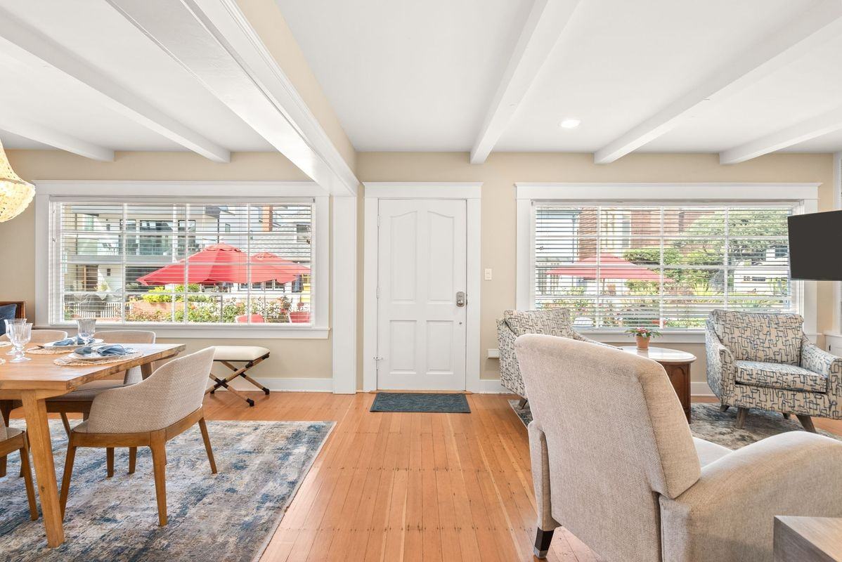 36 19th St - Photo 2 of 3