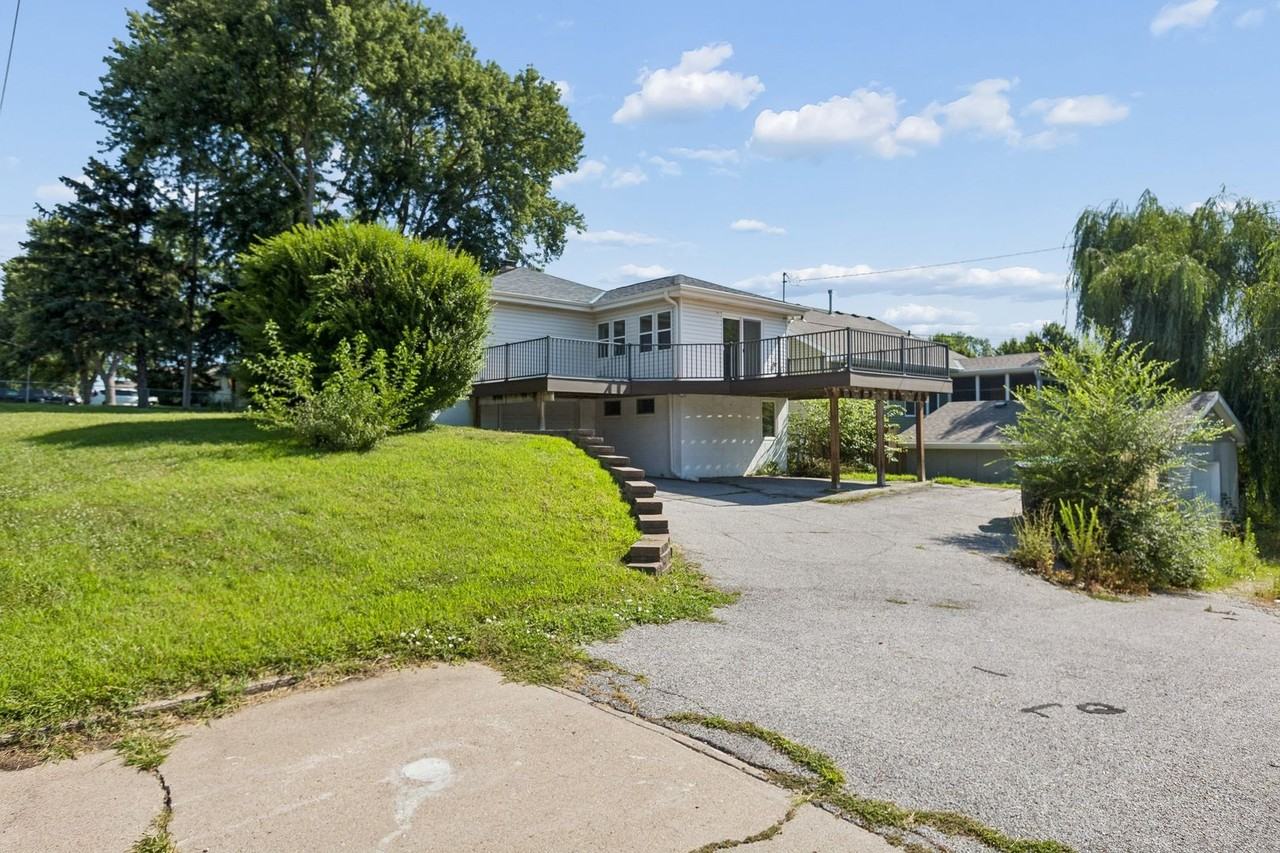 3101 S 36th St - Photo 2 of 29