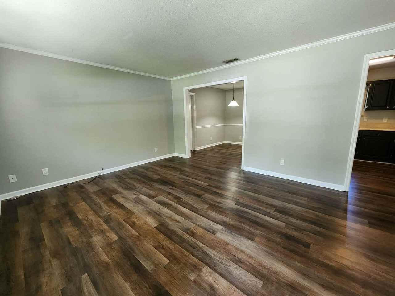 1336 Whitfield Park Dr - Photo 4 of 19