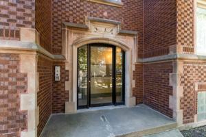 featured image of 3004 W 60th St