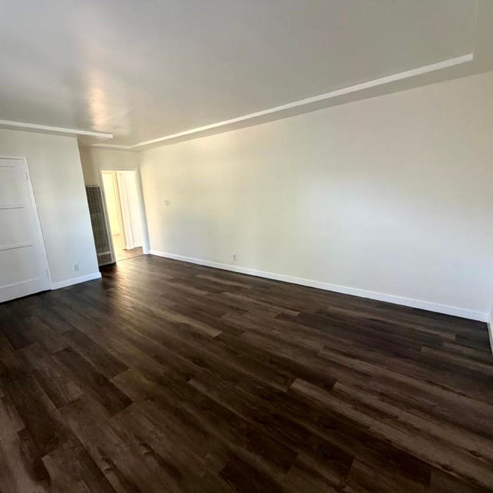 5113 W 20th St. - Photo 2 of 18
