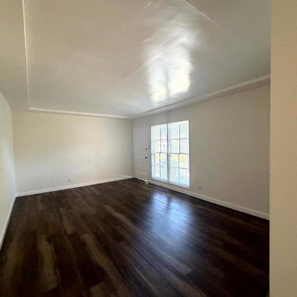 5113 W 20th St. - Photo 5 of 18