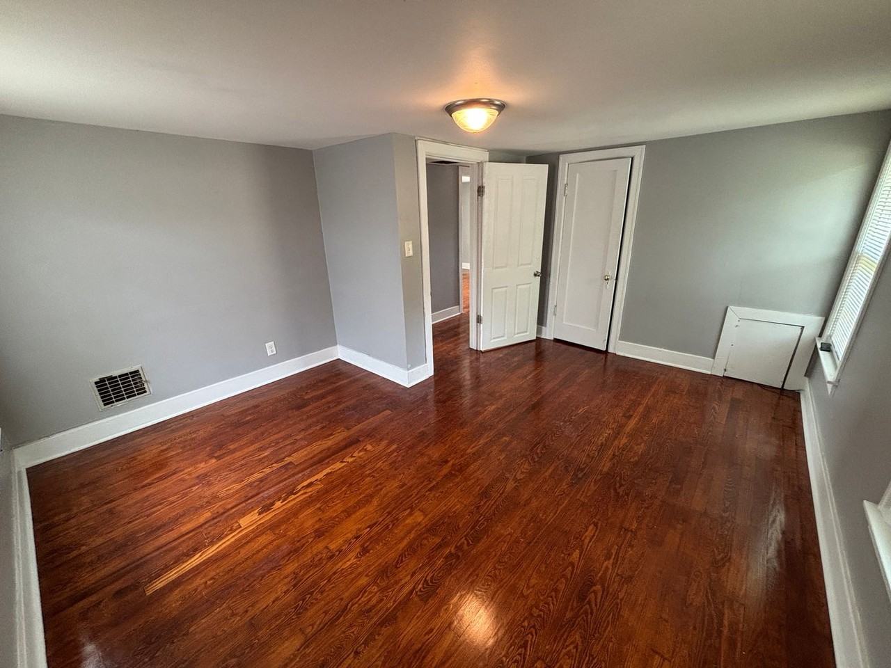 1060 Sugar Grove Rd Se - Photo 4 of 20