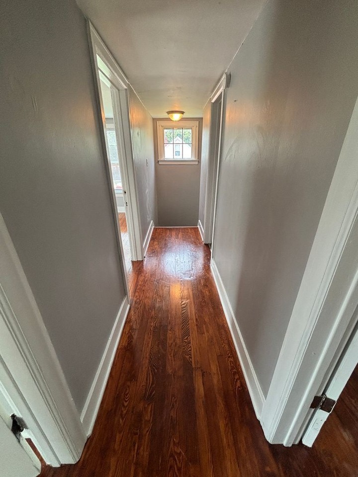 1060 Sugar Grove Rd Se - Photo 5 of 20