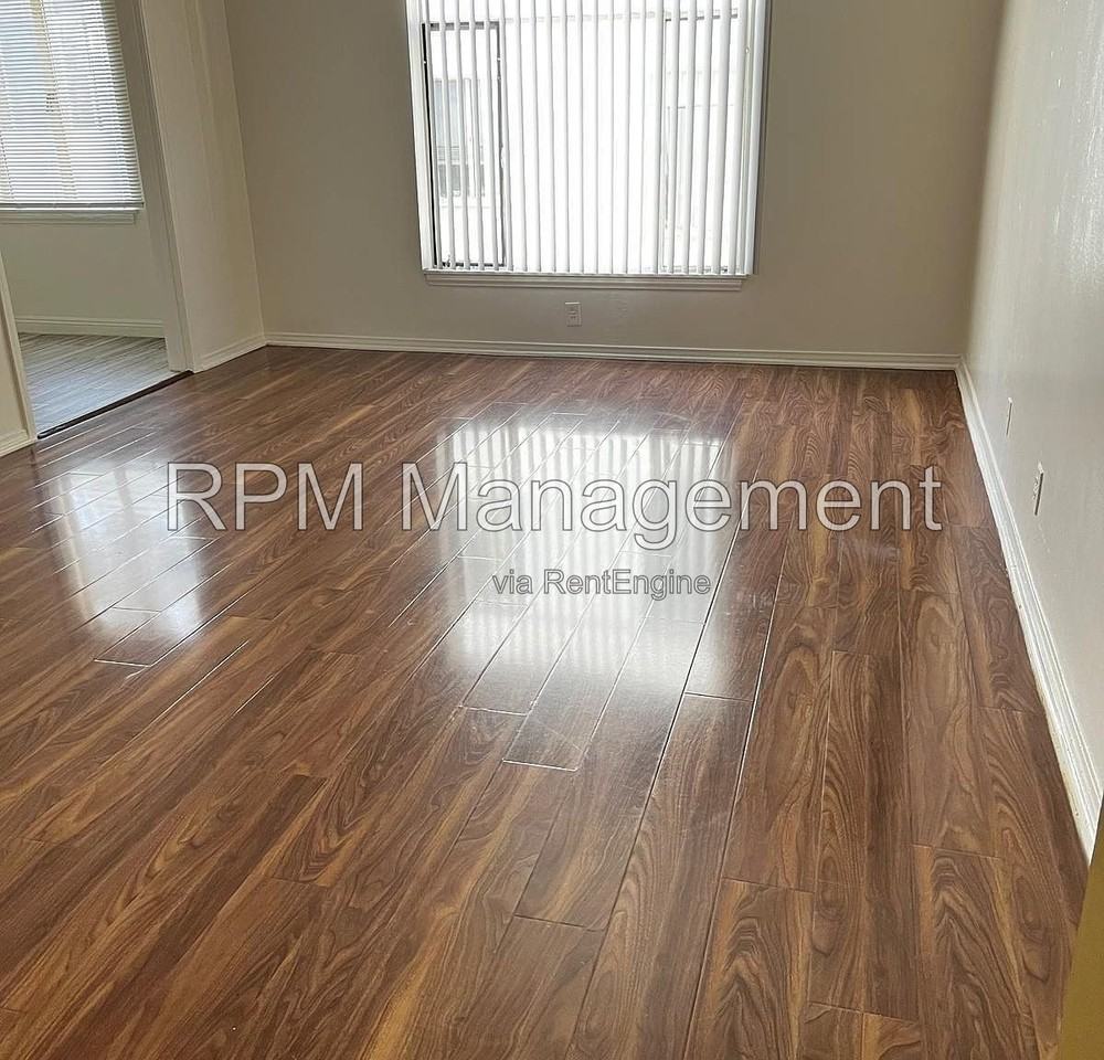 615 S Normandie Ave #47 - Photo 2 of 8
