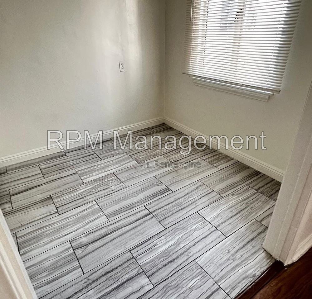 615 S Normandie Ave #47 - Photo 3 of 8