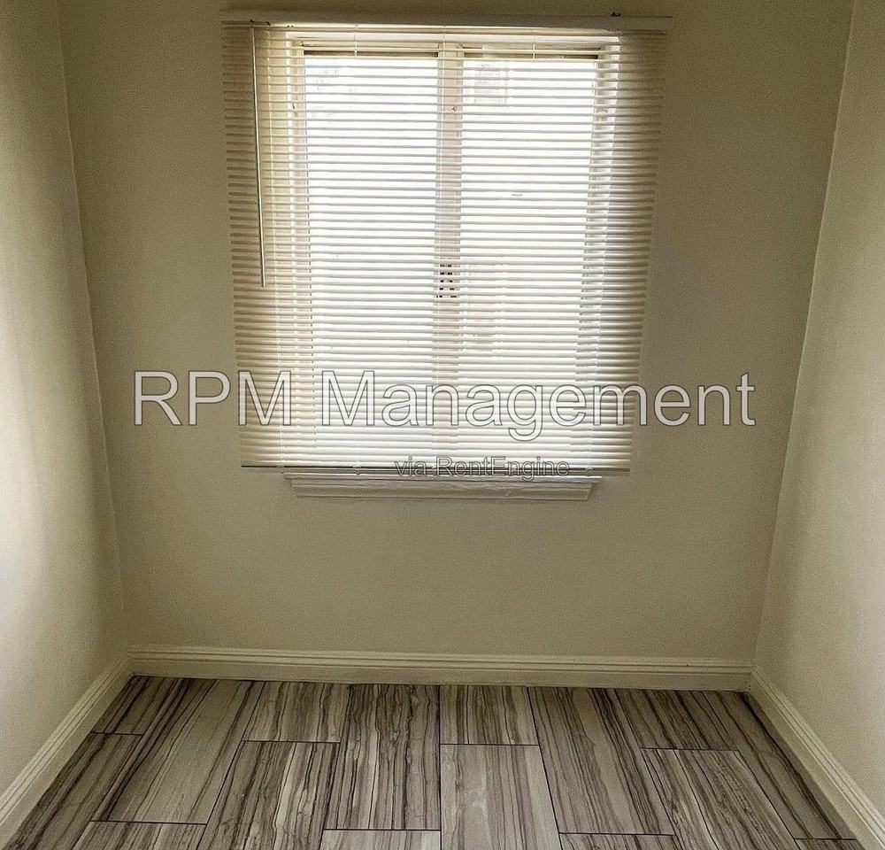 615 S Normandie Ave #47 - Photo 4 of 8