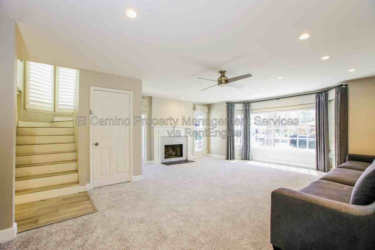 1728 Lake St - Photo 6 of 50