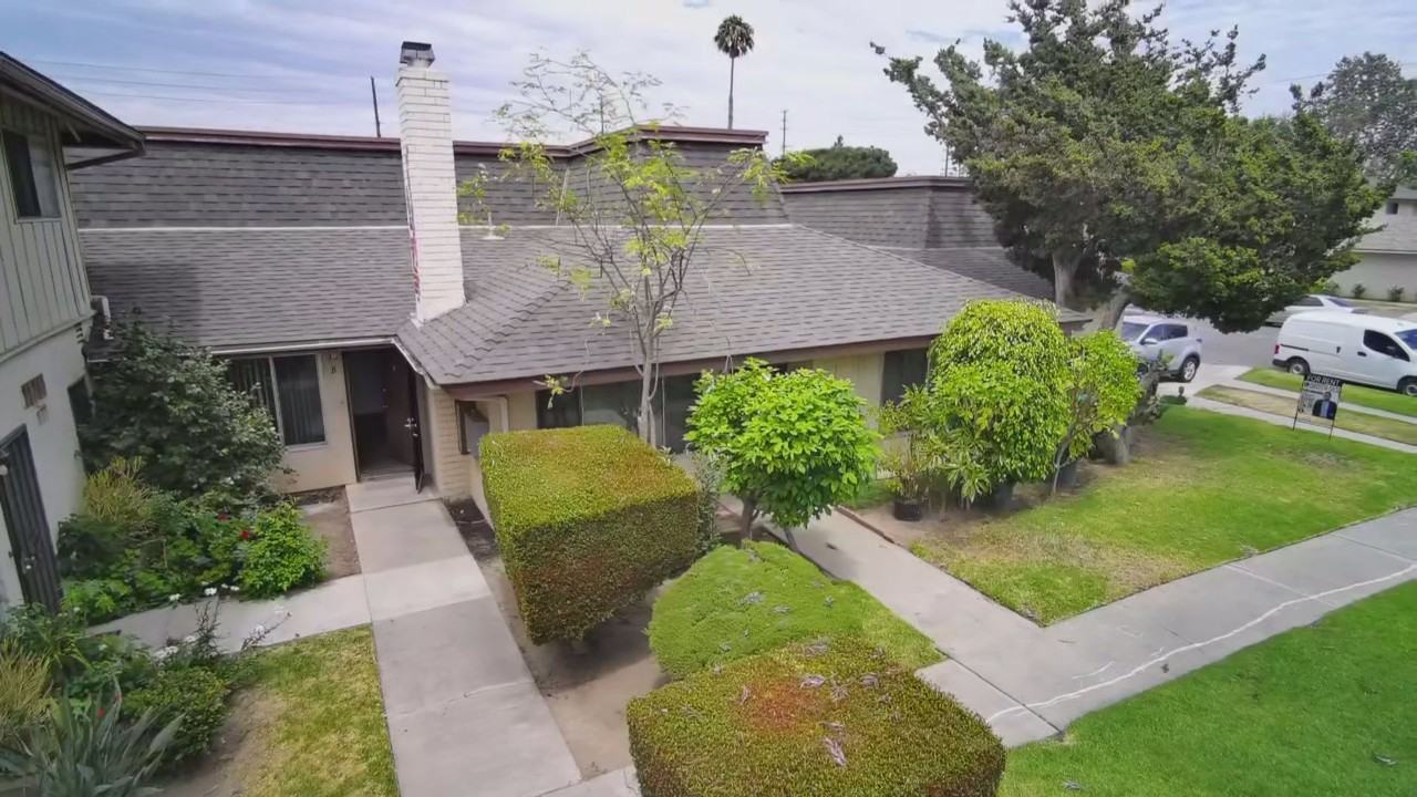 14561 Del Amo Ave - Photo 5 of 17