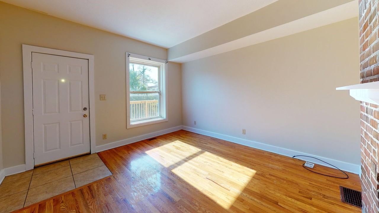 1361 Indianola Ave - Photo 2 of 7