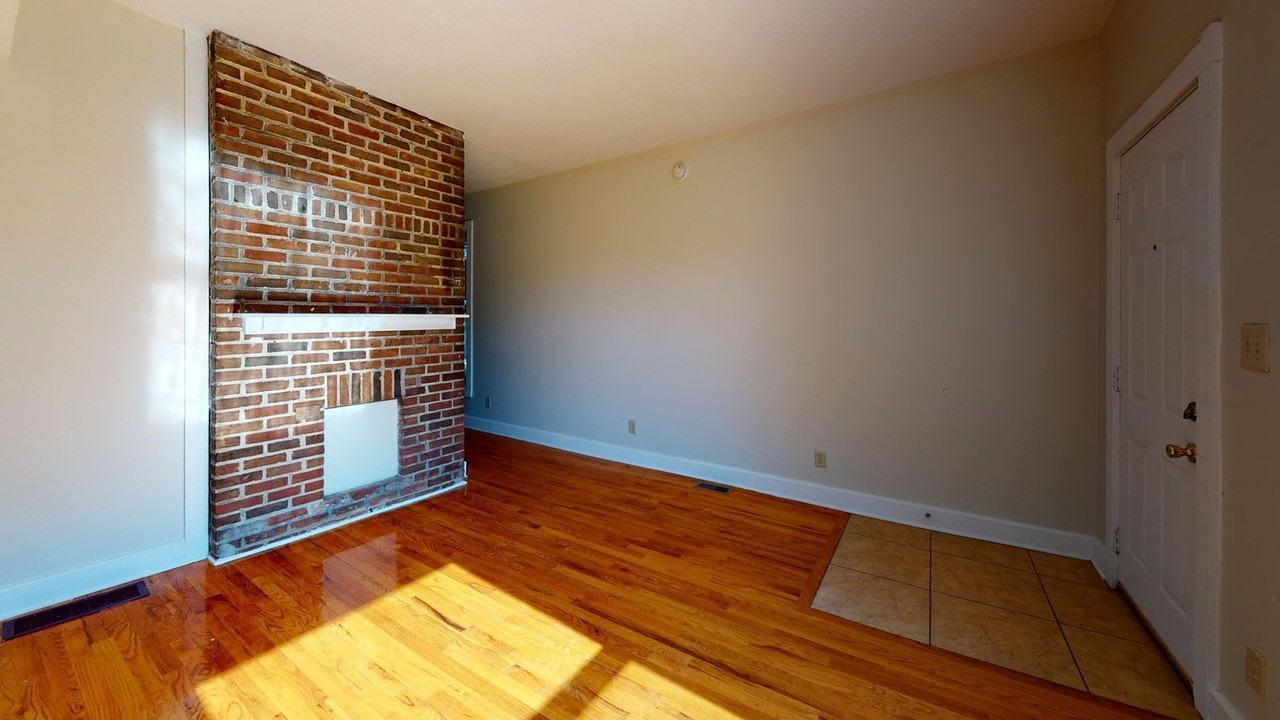 1361 Indianola Ave - Photo 3 of 7