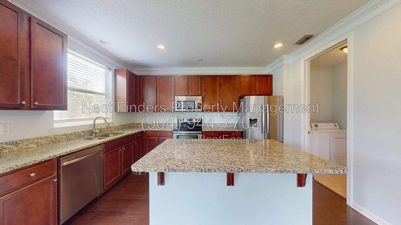 112 Woodfield Ln - Photo 7 of 28