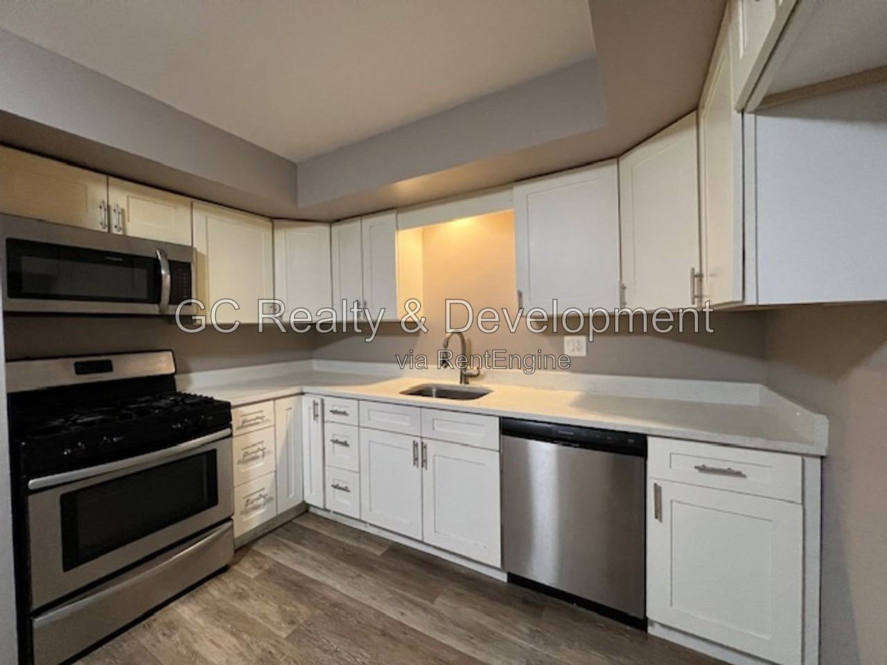 314 N Warwick Ave #GD - Photo 5 of 17