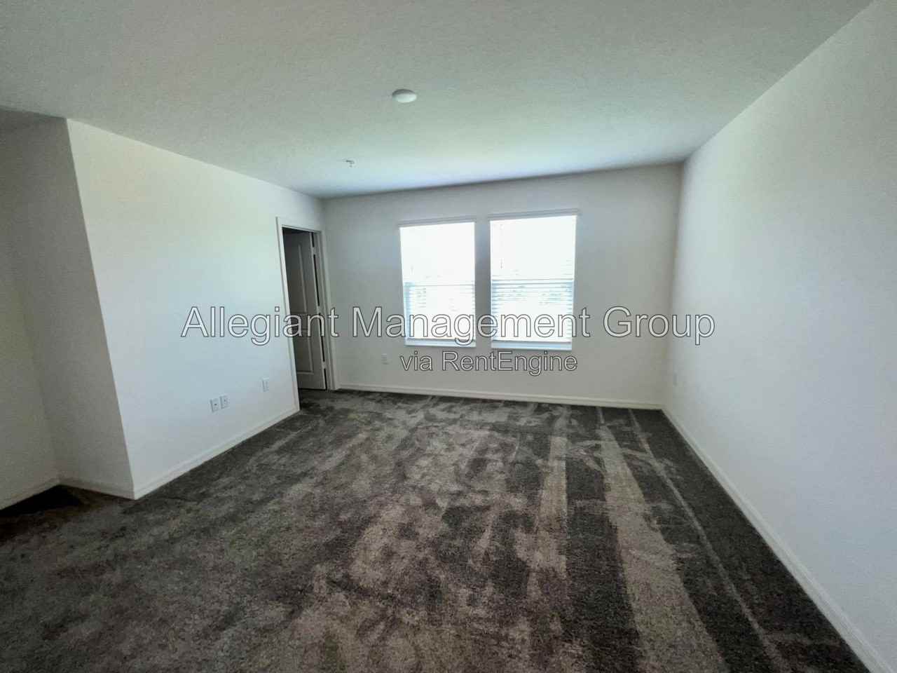 3805 Hampton Chase Ln - Photo 3 of 16