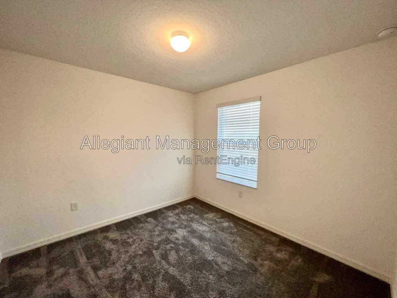 3805 Hampton Chase Ln - Photo 4 of 16