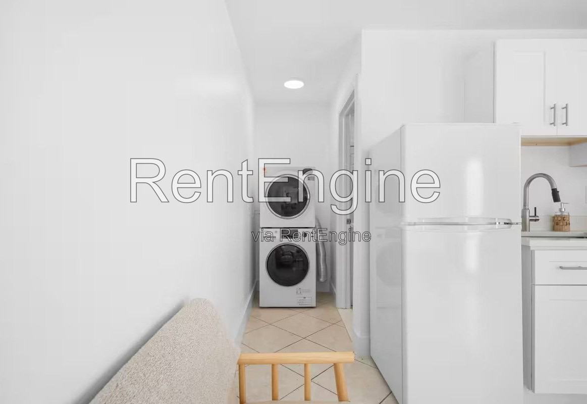 1636 Nw 6th Ave - Photo 2 of 18