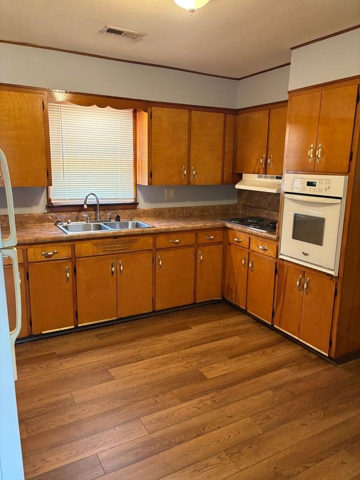 2909 Browns Mill Road Ext - Photo 3 of 20