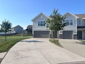 1540 Ne Erin Ct - Photo 1 of 1