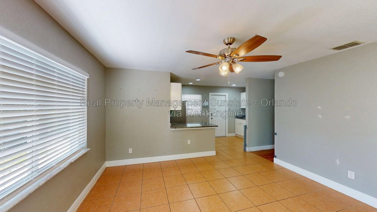 214 Woodmere Blvd - Photo 3 of 17