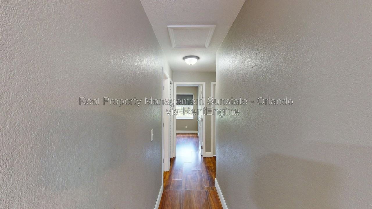214 Woodmere Blvd - Photo 7 of 17