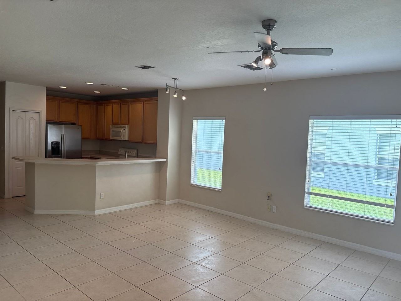 9428 Flowering Cottonwood Rd #660 - Photo 3 of 15
