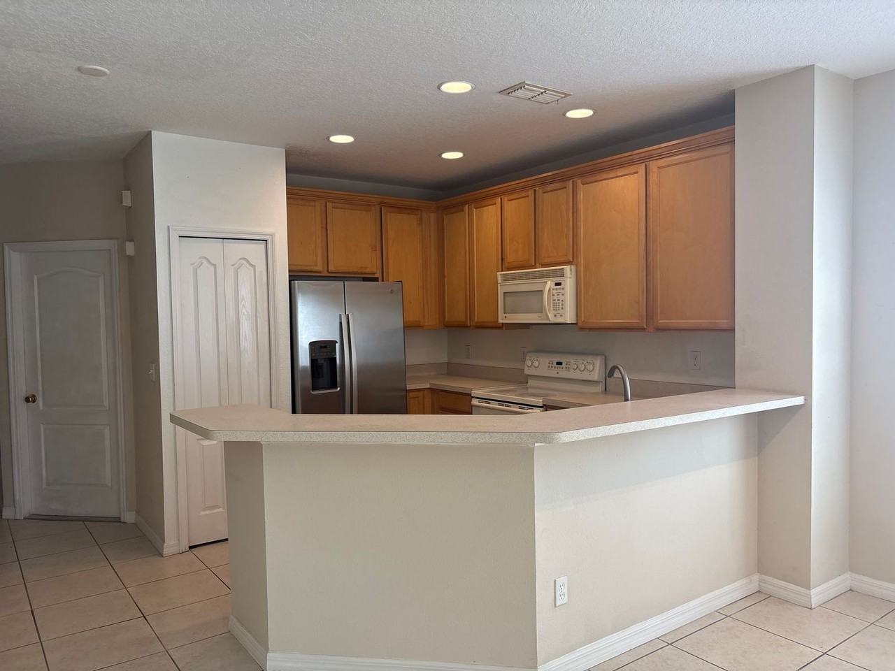 9428 Flowering Cottonwood Rd #660 - Photo 4 of 15