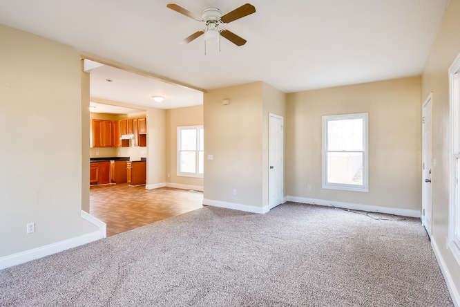 822 Pryor St Sw - Photo 3 of 12