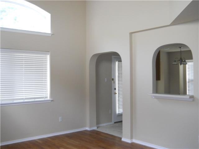 2504 Wilma Rudolph Rd - Photo 3 of 11