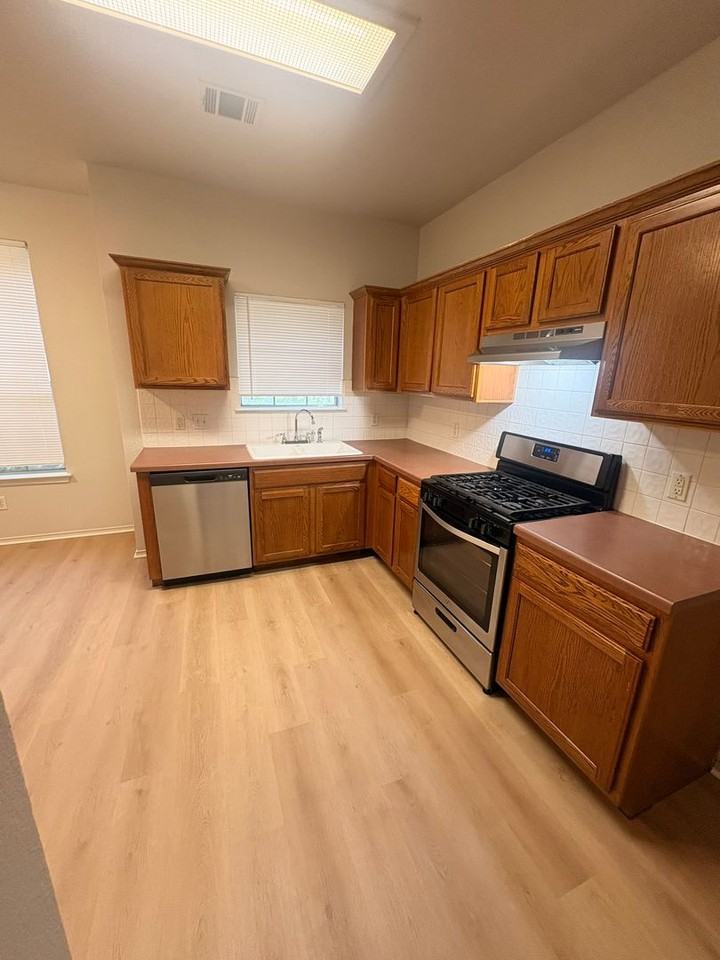17314 Tobermory Dr - Photo 6 of 23
