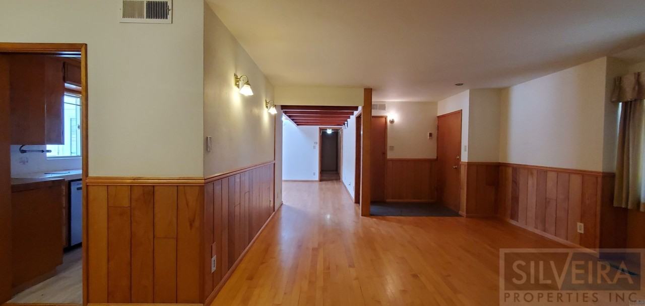210 Pabst Ln - Photo 5 of 35