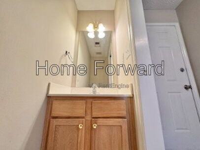 835 W Maxwell St - Photo 6 of 18