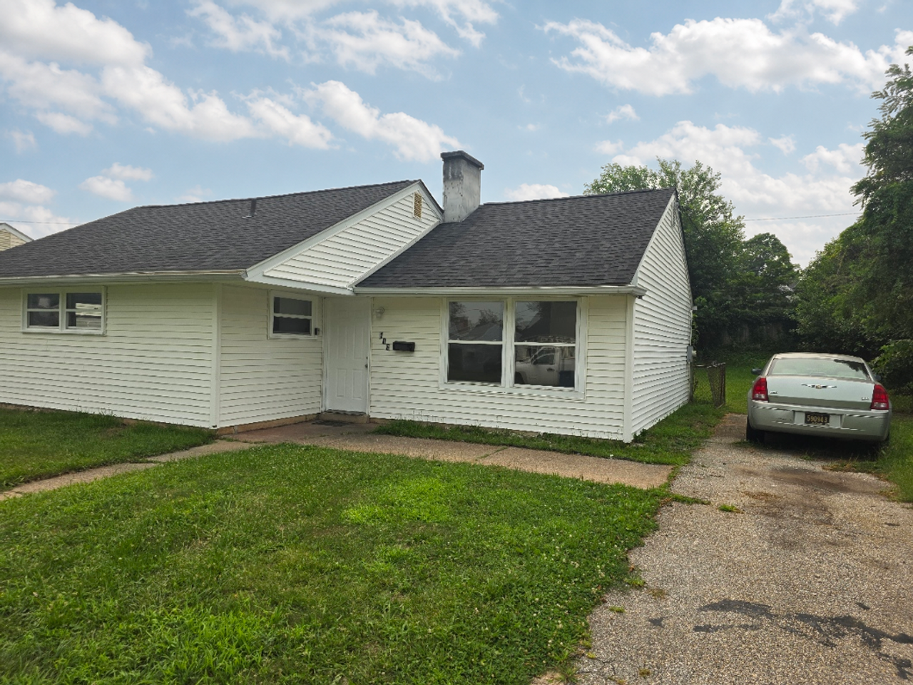 106 Louise Rd - Photo 2 of 23