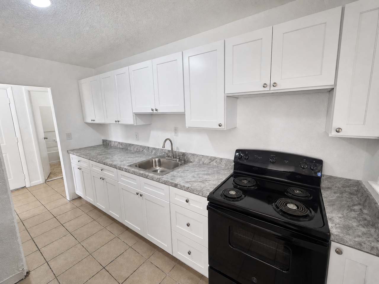 106 Louise Rd - Photo 4 of 23