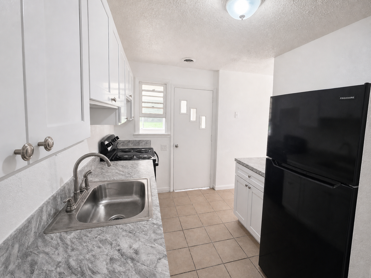 106 Louise Rd - Photo 5 of 23