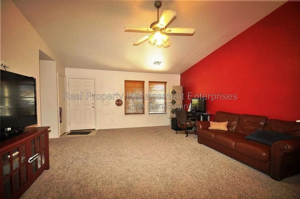 5520 Del Creek Rd - Photo 3 of 17