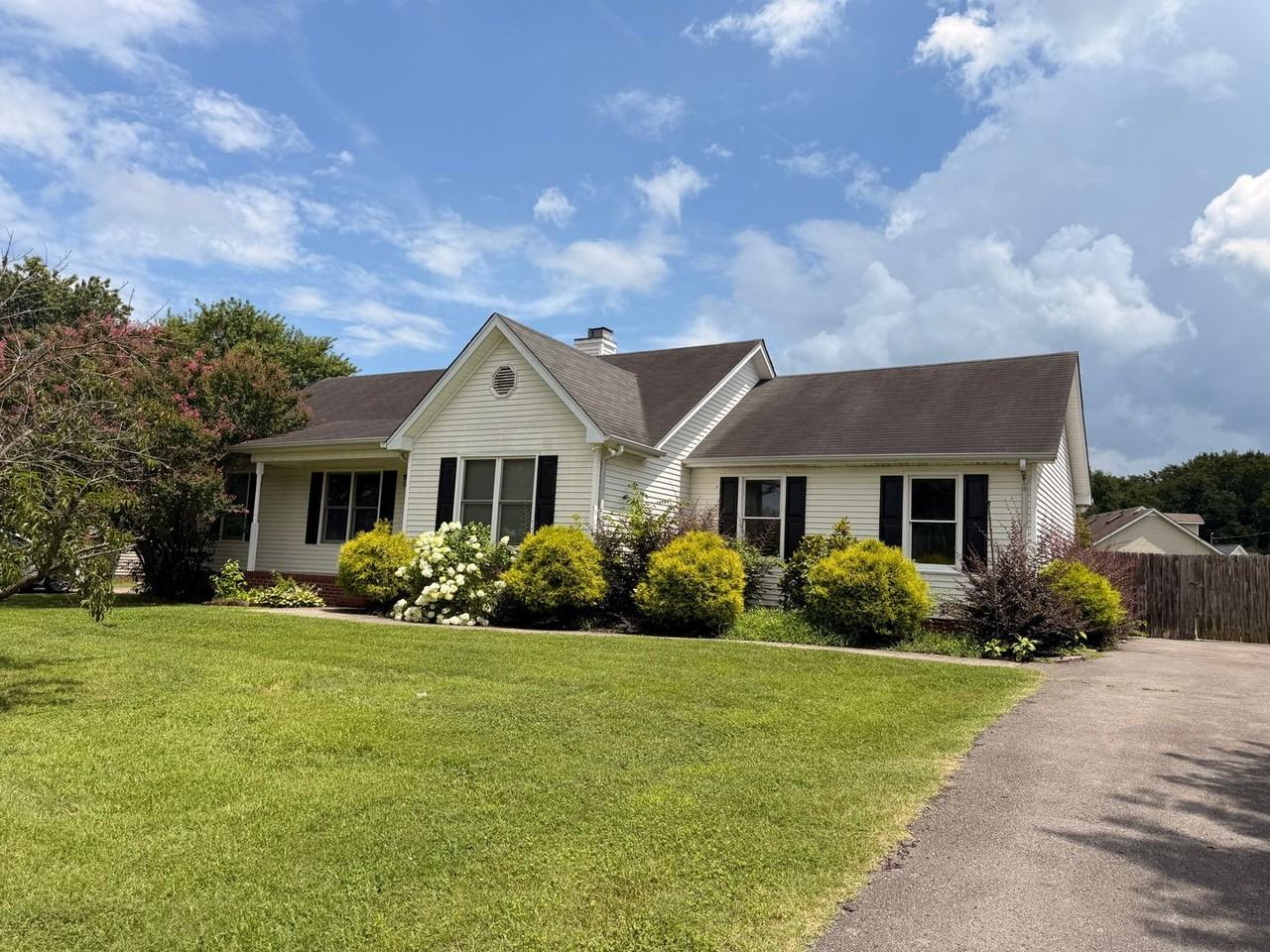 1819 Turnstone Ct - Photo 2 of 26