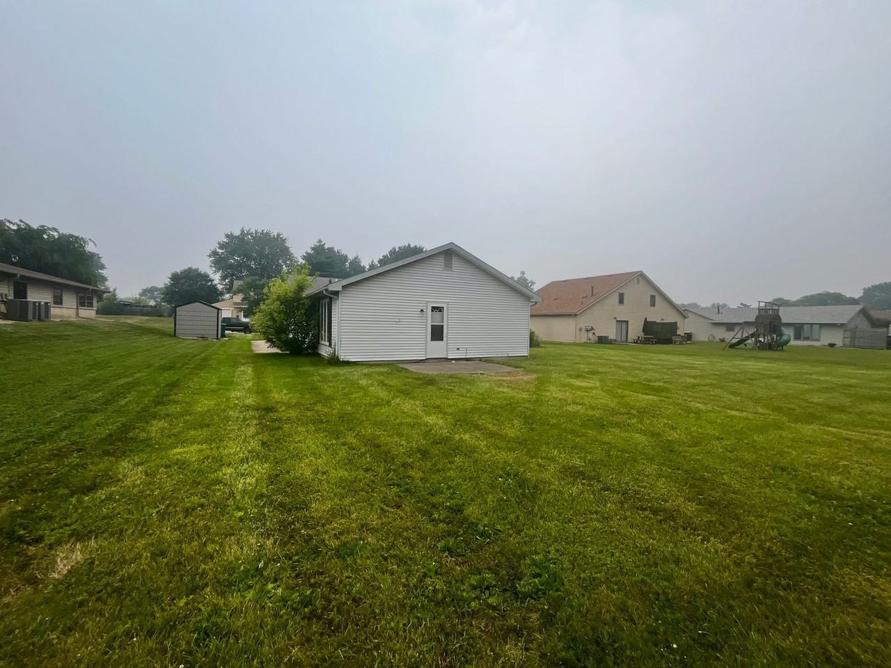3326 Kendale Dr - Photo 2 of 18