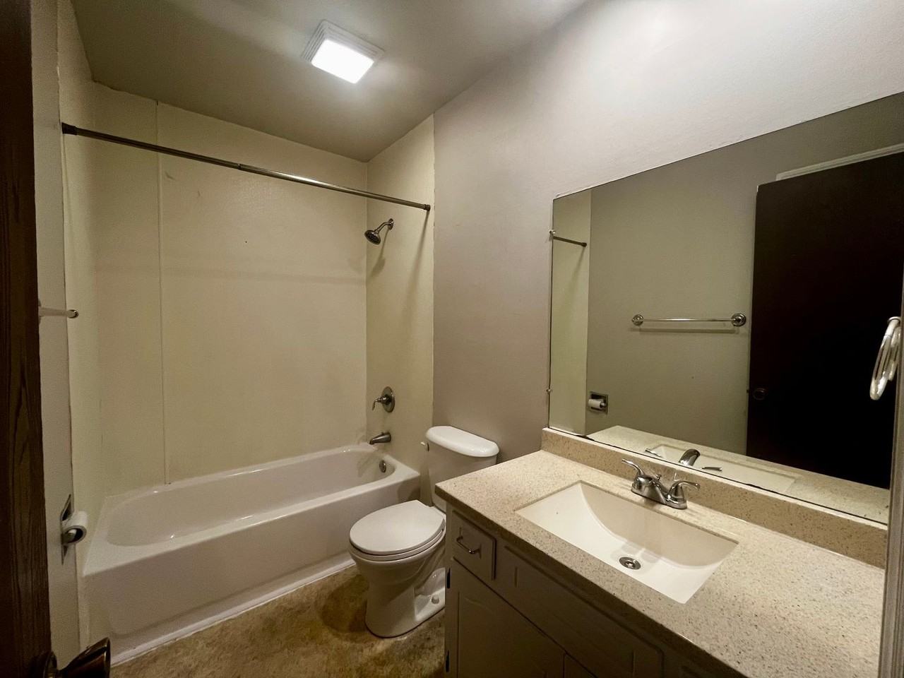 3326 Kendale Dr - Photo 4 of 18