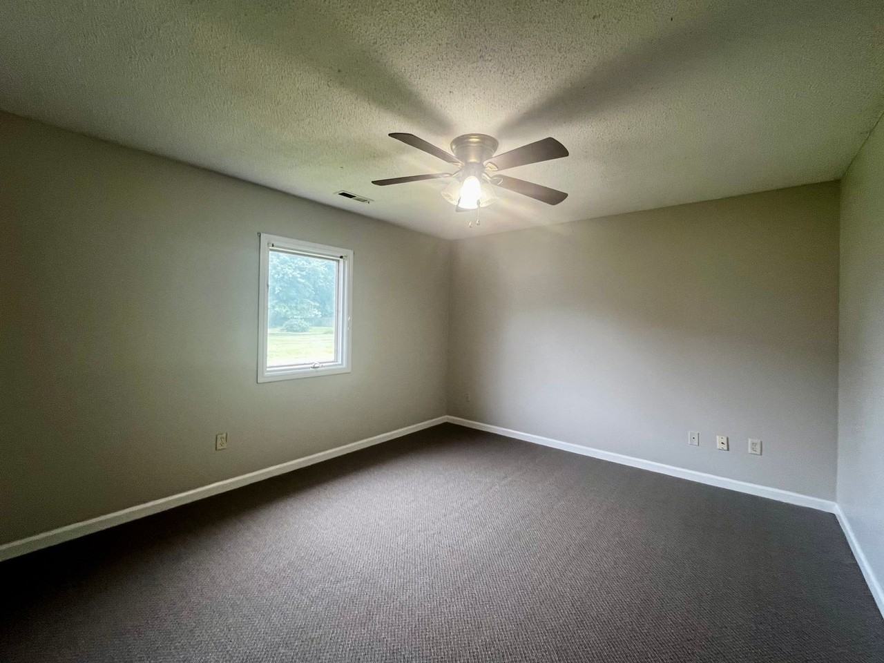 3326 Kendale Dr - Photo 7 of 18